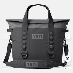 Brand New YETI Hopper M30 Soft Cooler